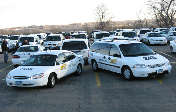 Minnesota Airport To Airport Ground taxi