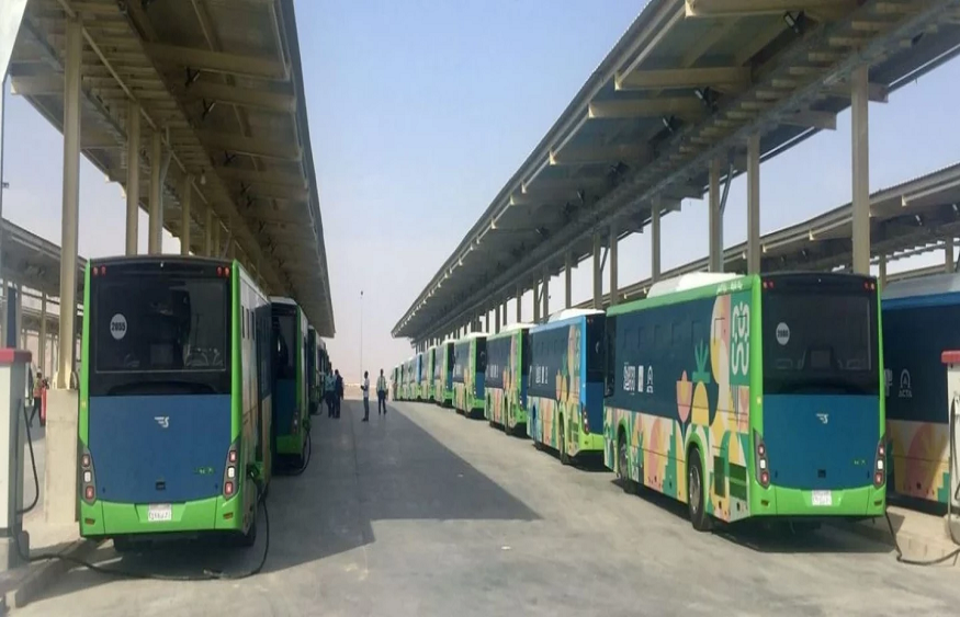 The Benefits of Eco-Friendly Staff Buses for Your Company in Dubai